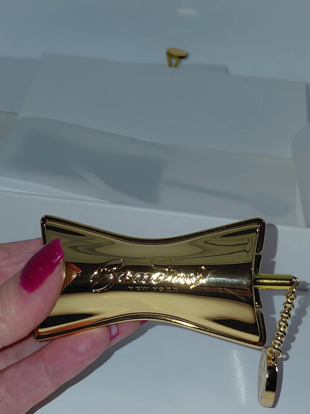 Bond No. 9 Lips Gift Box - White Refillable Case Color Central Park